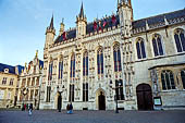 Piazza dei Burg - Brugge. Lo Stadhuis (municipio) 